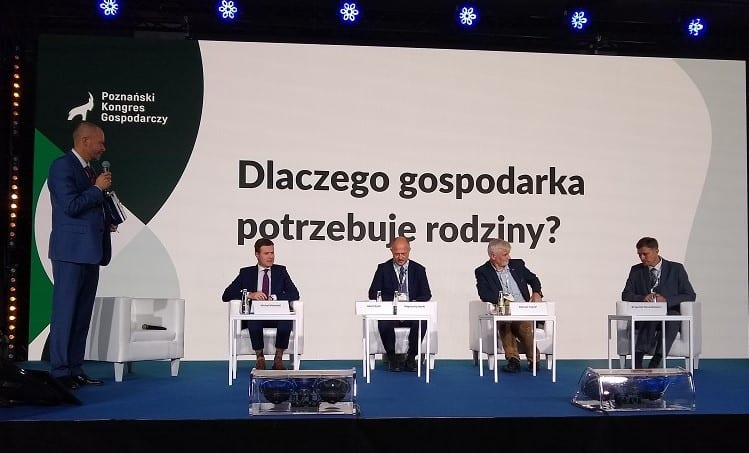 Poznański Kongres Gospodarczy wystartował – politycy i eksperci na celowniku publiczności