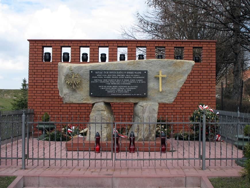 870 Markowa pomnik